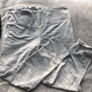 Grey/ white leggings